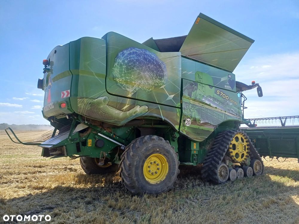 John Deere S790 - 2