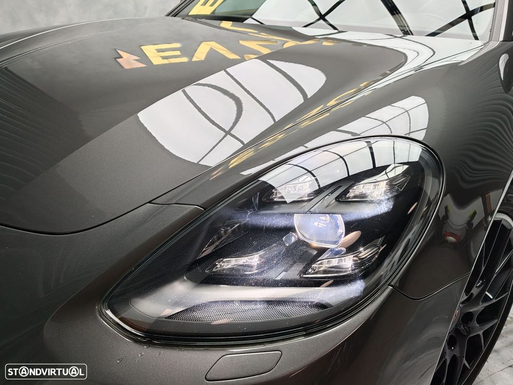Porsche Panamera 4 E-Hybrid Executive - 32