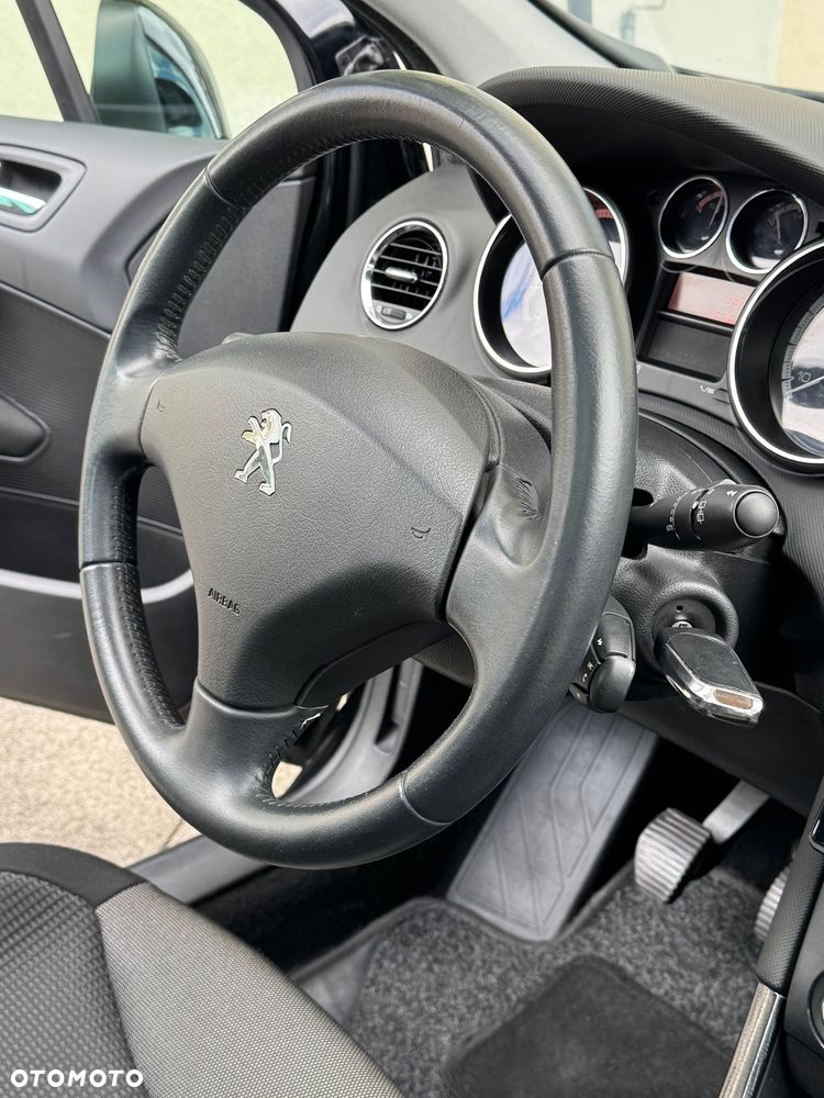 Peugeot 308 1.6 Premium - 15