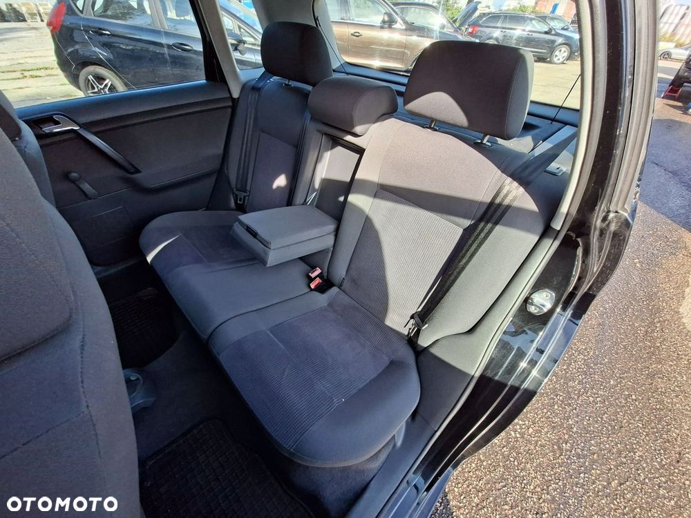 Volkswagen Polo 1.4 TDI Goal - 23