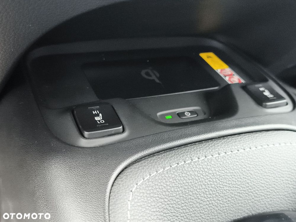 Toyota Corolla 1.8 Hybrid Style - 25