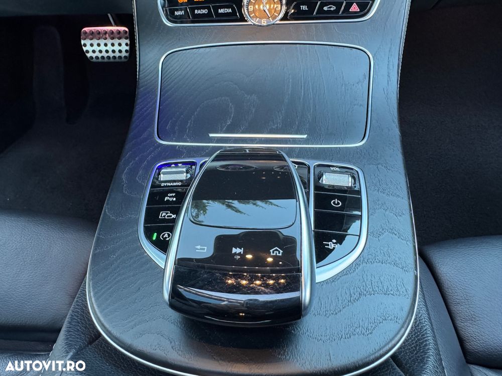 Mercedes-Benz E 300 Coupe 9G-TRONIC AMG Line - 11
