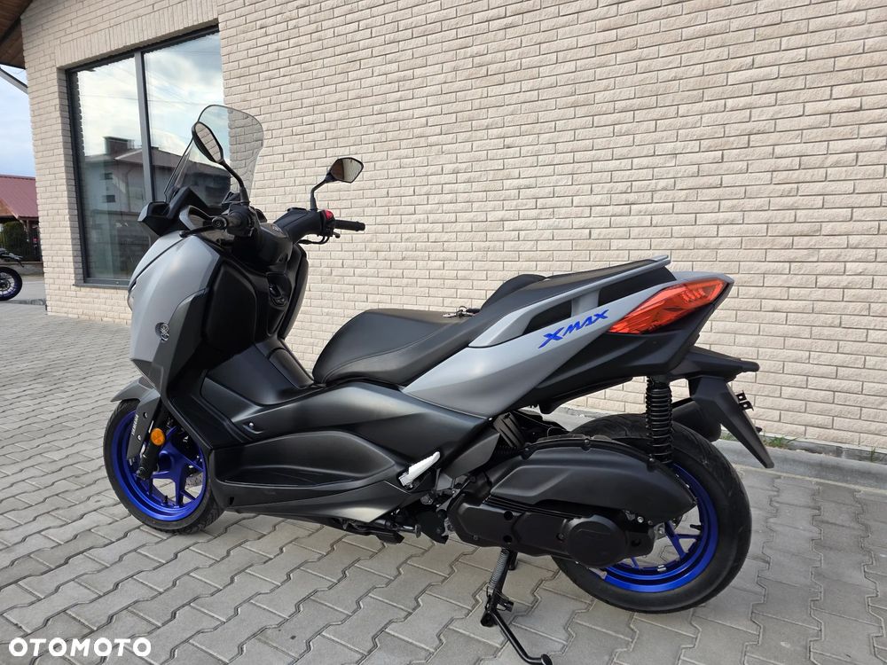 Yamaha X-max - 5