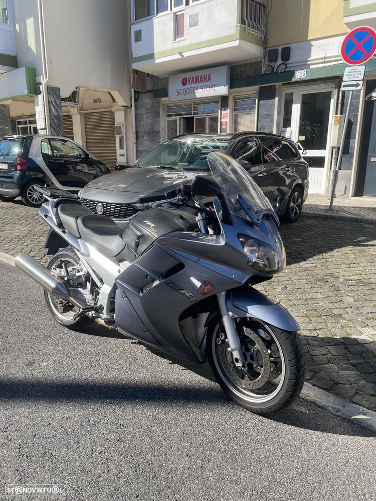 Yamaha FJR - 3
