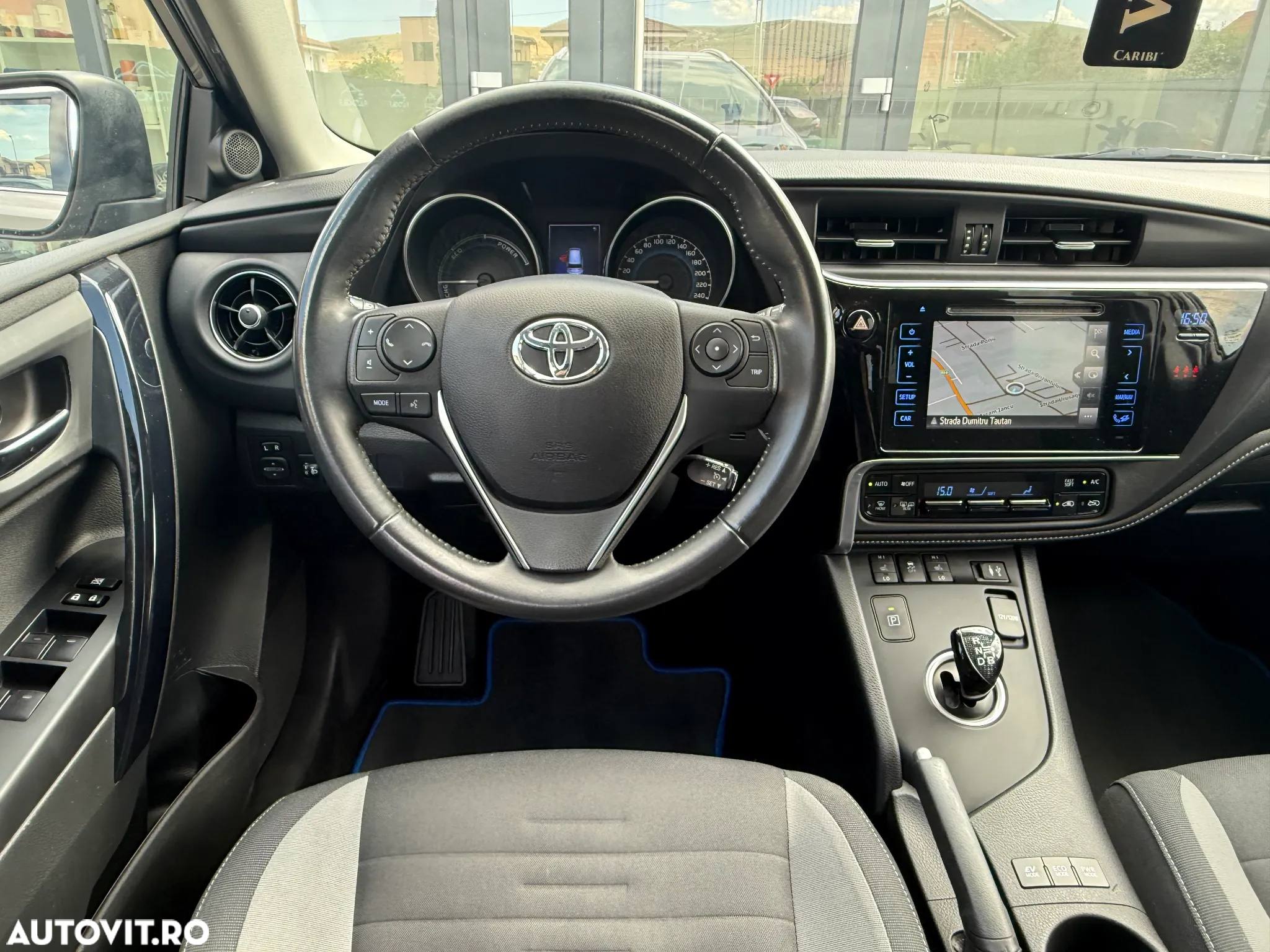 Toyota Auris 1.8 VVT-i Hybrid Automatik Touring Sports Design Edition - 11
