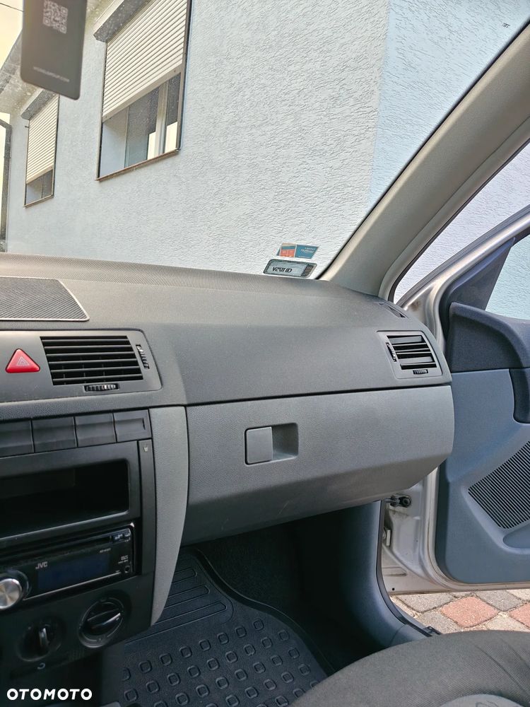 Skoda Fabia 1.4 16V Classic - 9