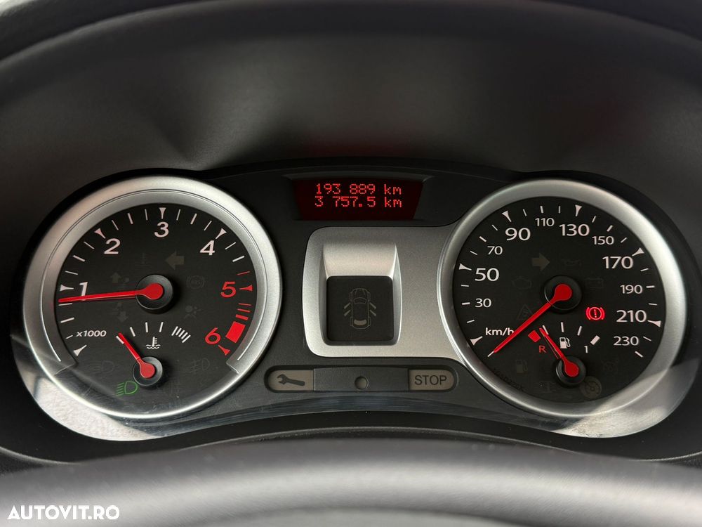 Renault Clio III 1.5dCi Team - 10