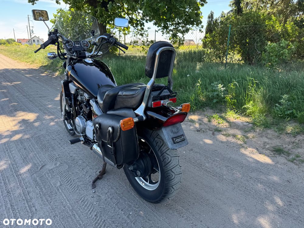 Honda VF - 11
