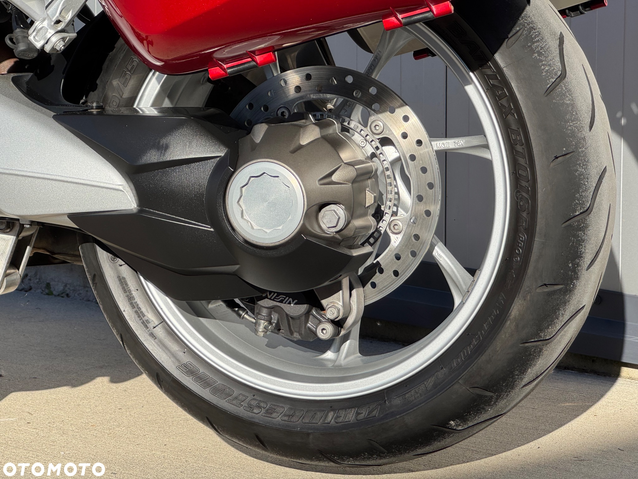 Honda VFR - 28