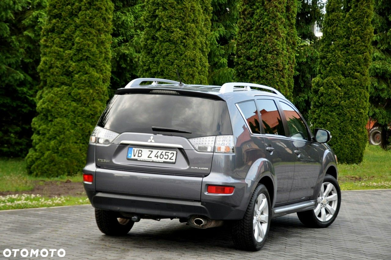 Mitsubishi Outlander - 6