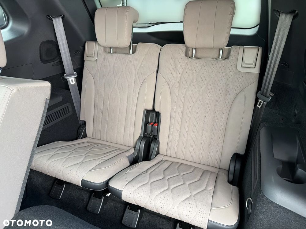 Chery Tiggo 8 1.5 T-GDI Super Hybrid Prestige DCT - 32
