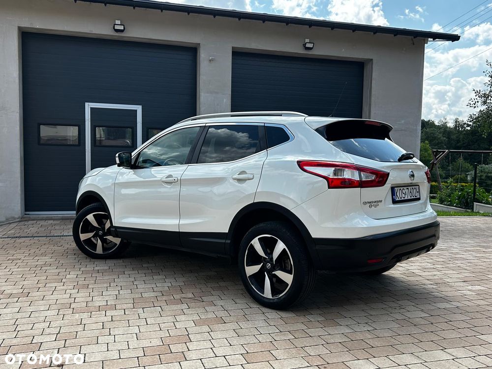 Nissan Qashqai 1.2 DIG-T N-Connecta Xtronic - 8