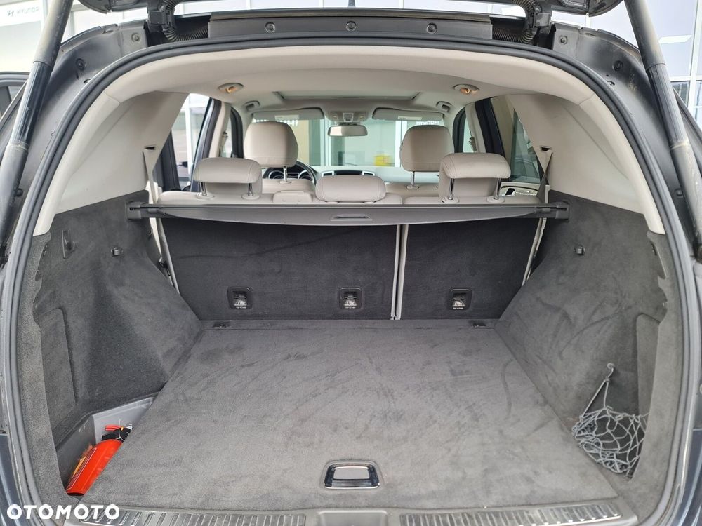 Mercedes-Benz ML 350 BlueTec 4-Matic - 39