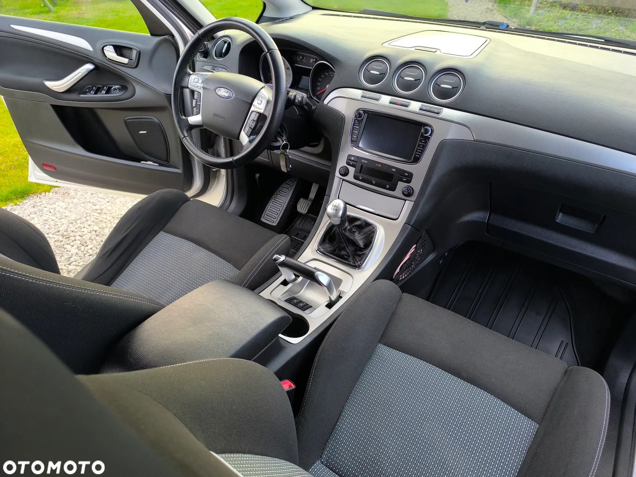 Ford S-Max - 13