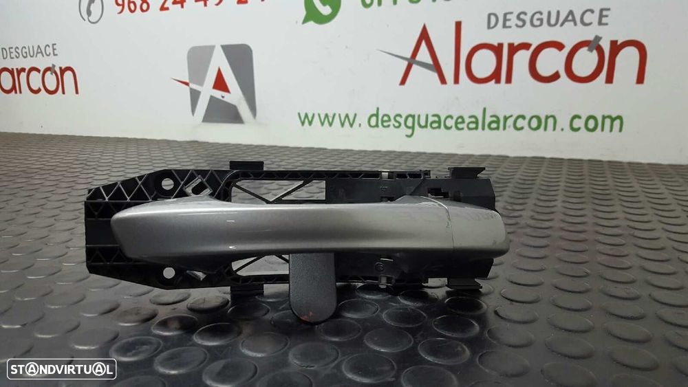 PUXADOR EXTERIOR FRENTE DIREITO VOLKSWAGEN GOLF VII LIM. ADVANCE BLUEMOTION - 3