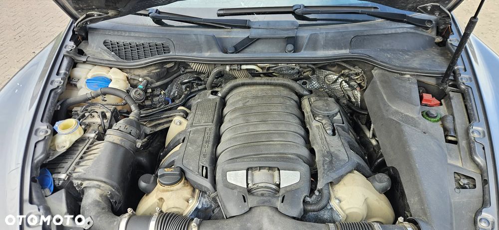 Porsche Cayenne GTS Tiptronic S - 11