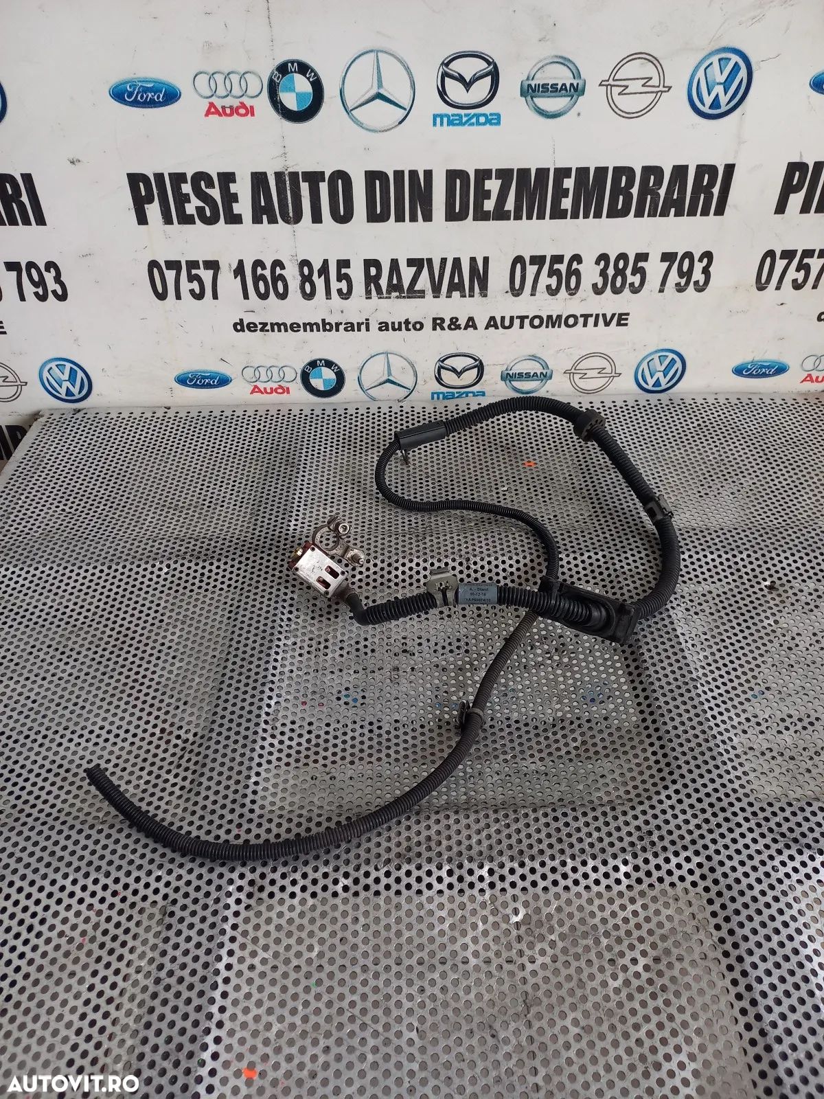 Borna Baterie Cu Capsa Pirotehnica Mercedes C/E Class W212 W204 Cod A - Dezmembrari Arad - 1