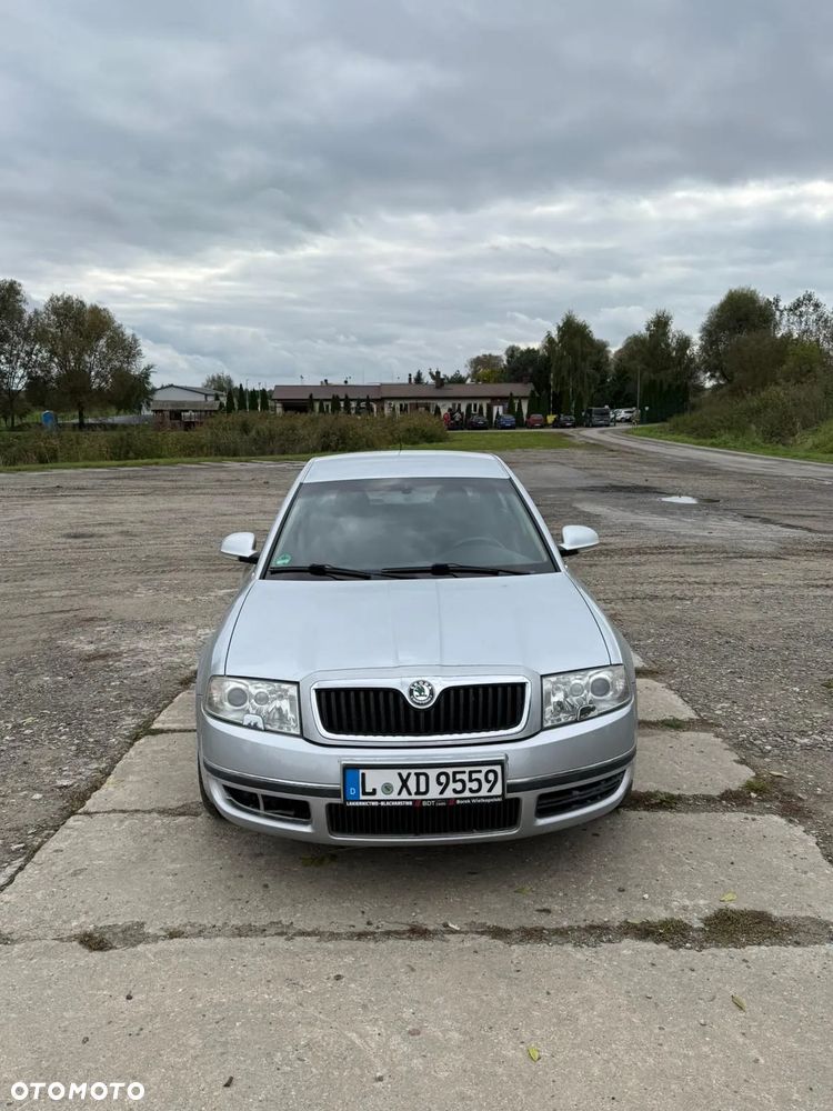 Skoda Superb 1,9 TDI Elegance - 2