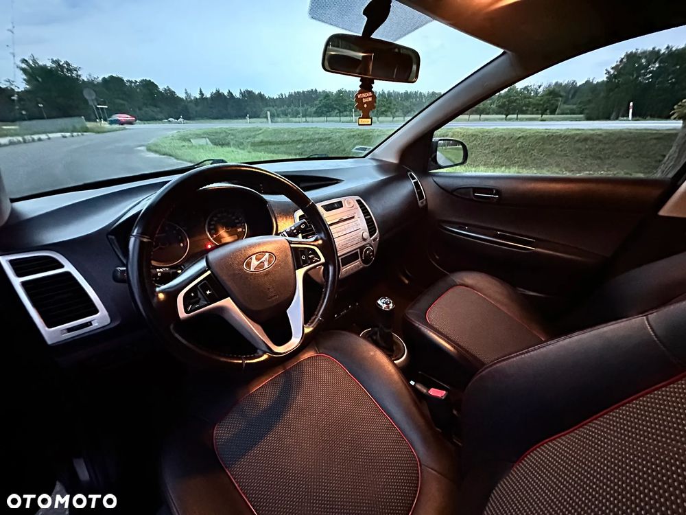 Hyundai i20 - 2