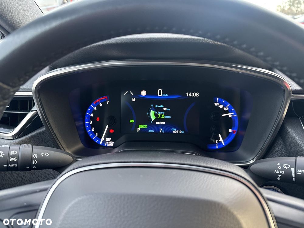 Toyota Corolla 1.8 Hybrid Comfort - 22