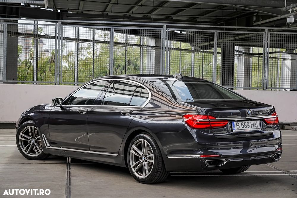 BMW Seria 7 - 26