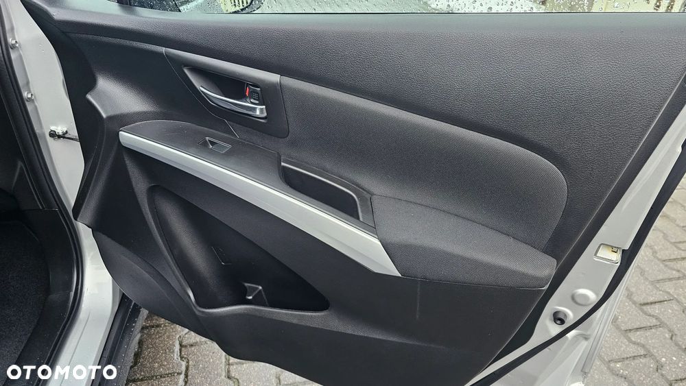 Suzuki SX4 S-Cross 1.6 VVT 4x2 Comfort - 31