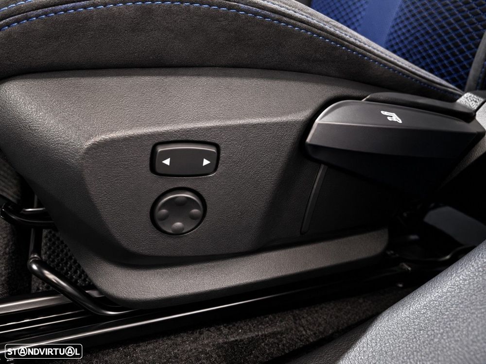 BMW 218 Gran Coupé i Pack Desportivo M - 30