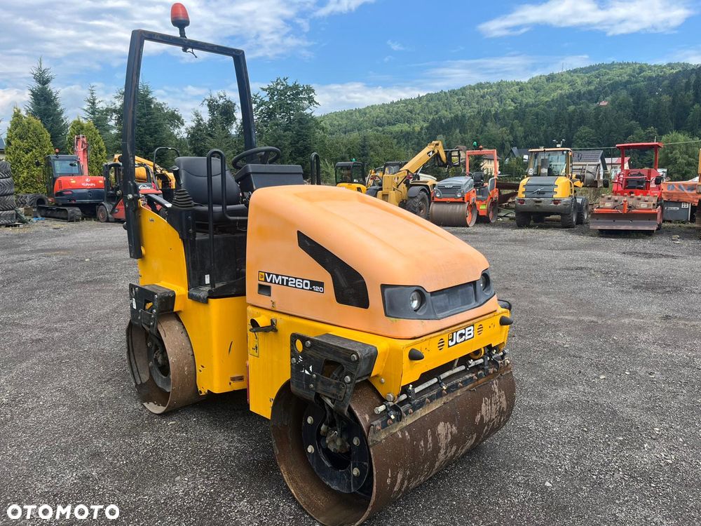 Walec wibracyjny JCB VMT260-120, 2014r. waga 3 tony, Bomag BMP8500. - 4