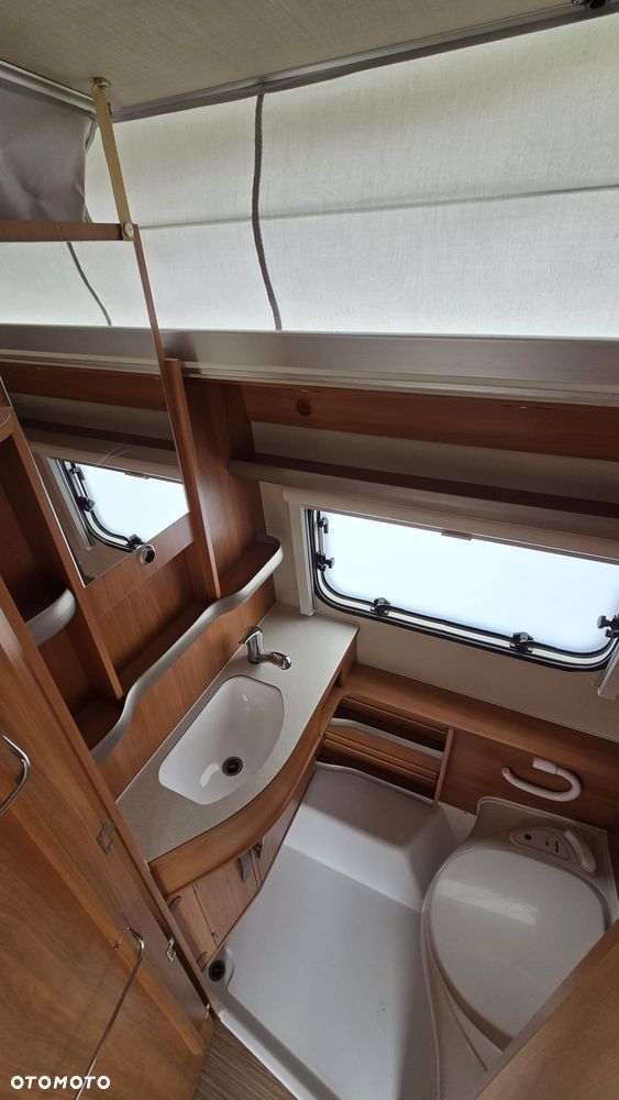 Hymer-Eriba Touring 430 GT - 9