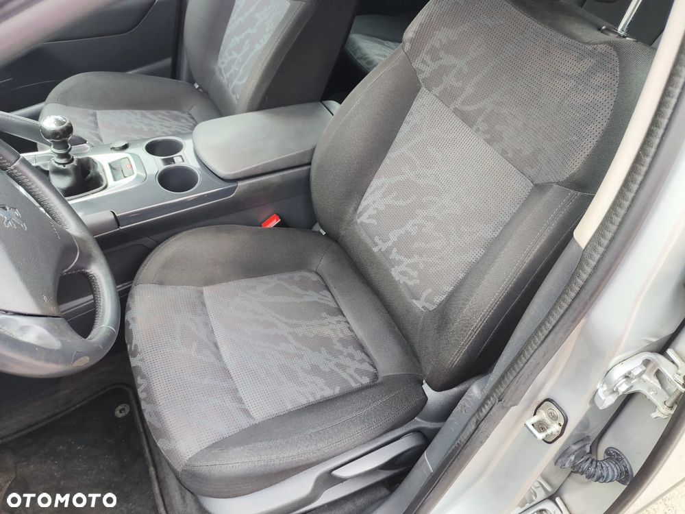 Peugeot 3008 1.6 Premium - 7