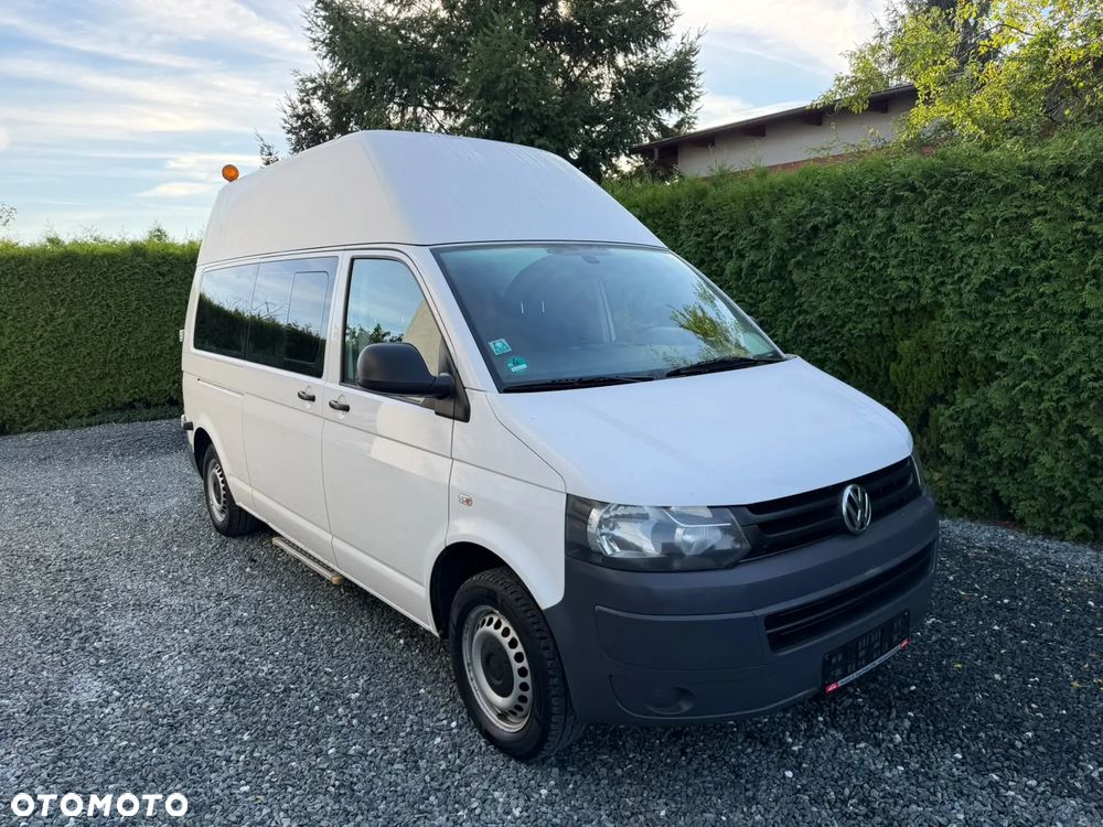 Volkswagen Transporter - 1