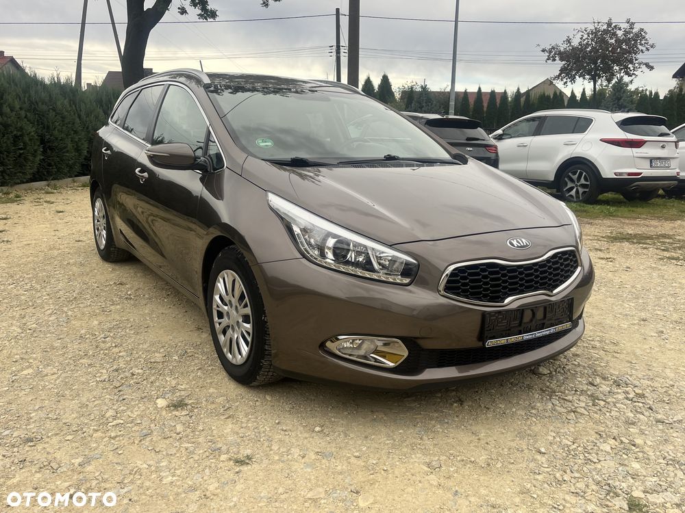 Kia Ceed 1.6 GDI ISG Spirit - 3