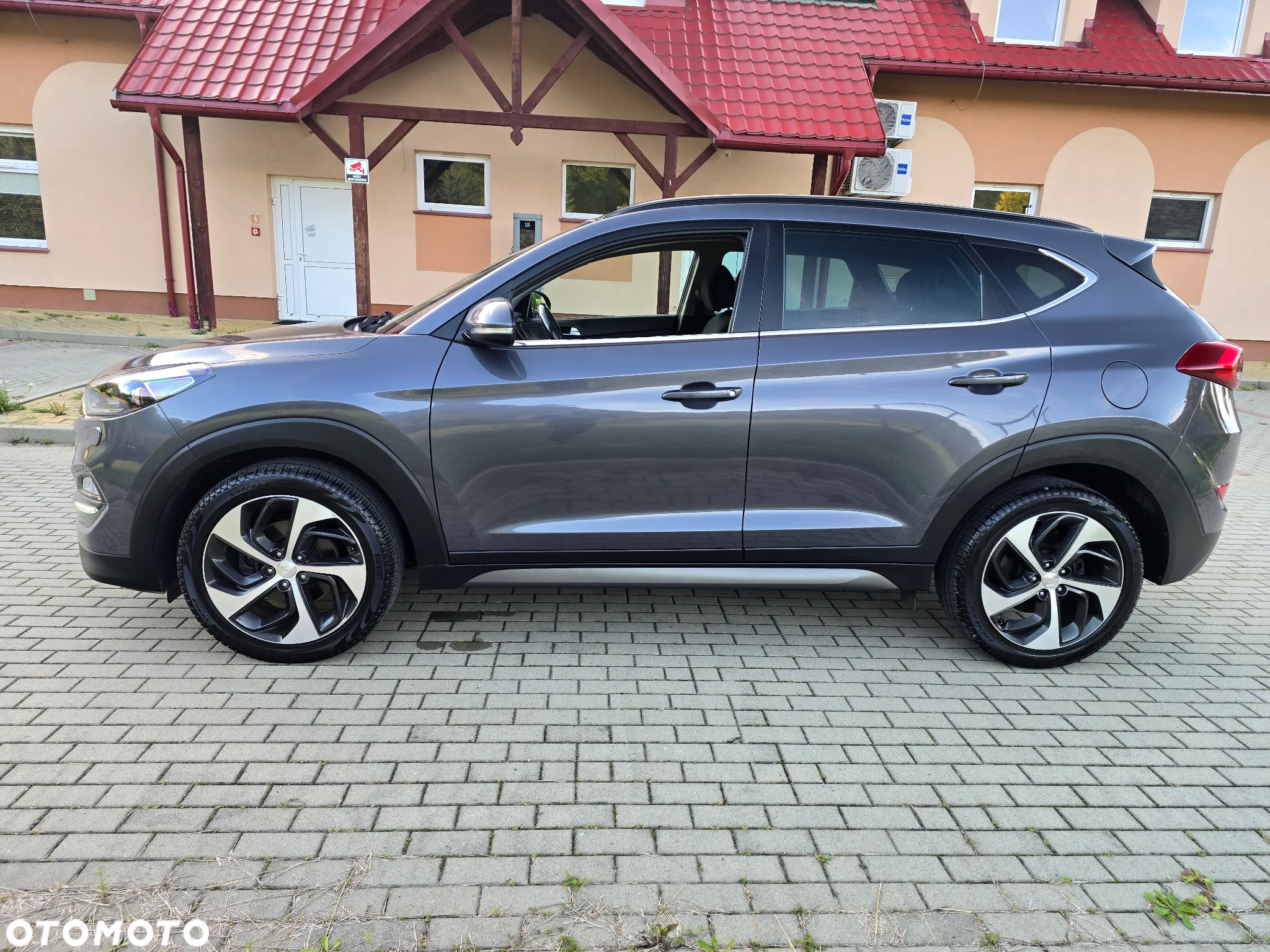 Hyundai Tucson 1.6 GDi 4WD Premium - 10