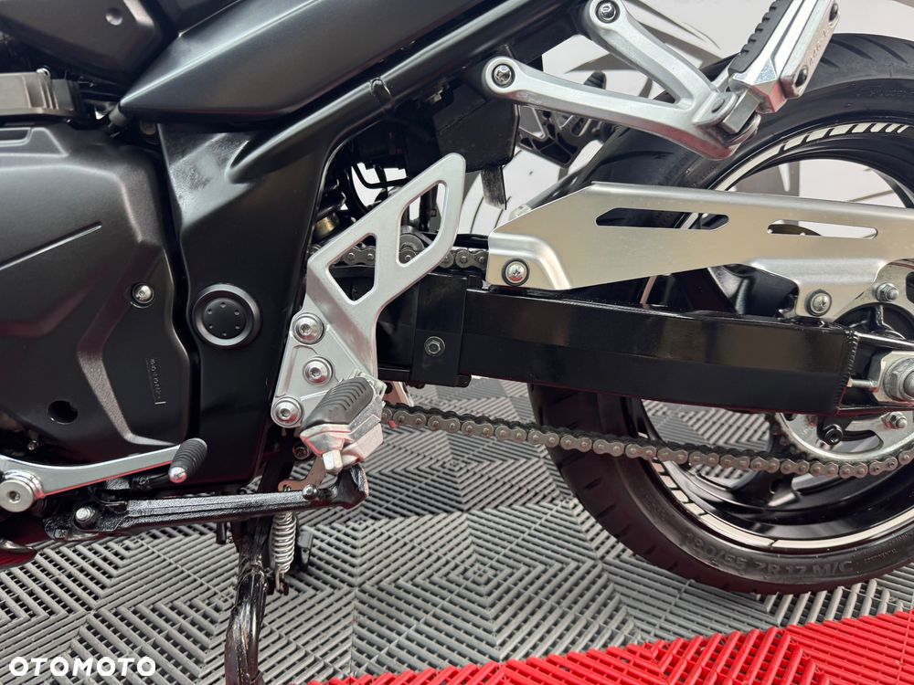 Suzuki Bandit - 20