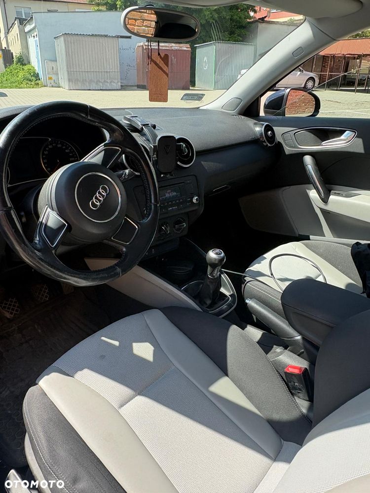 Audi A1 Sportback 1.6 TDI Attraction - 8