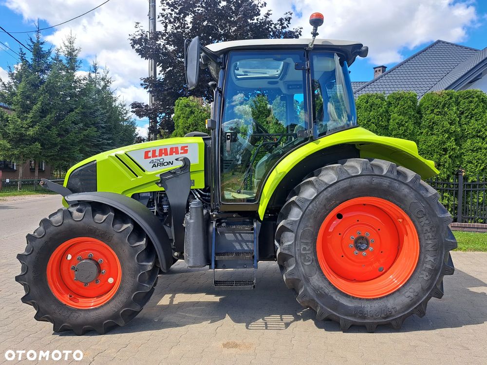 Claas ARION 420 CIS - 11
