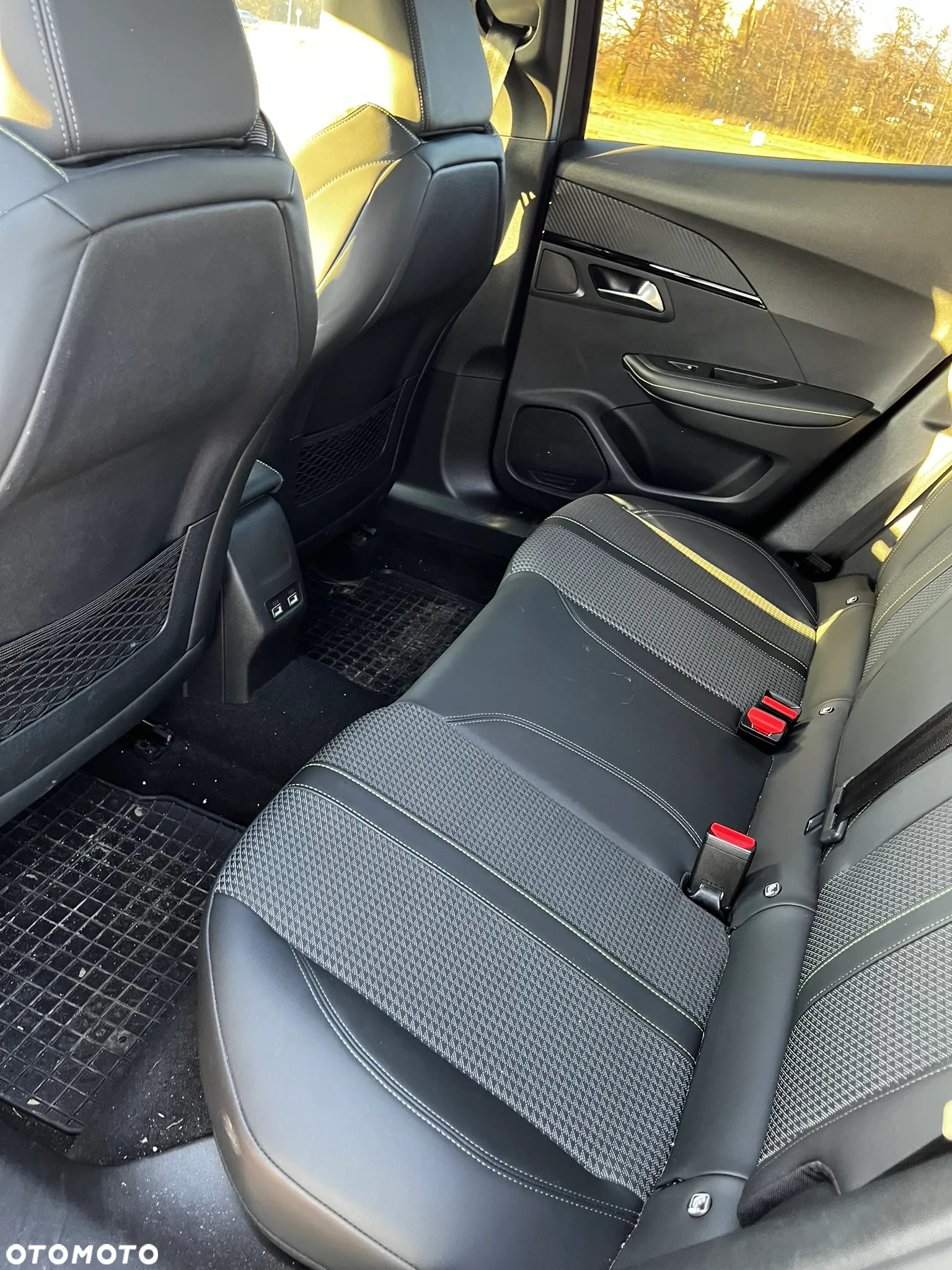 Peugeot 2008 1.2 PureTech GT Line S&S EAT8 - 15
