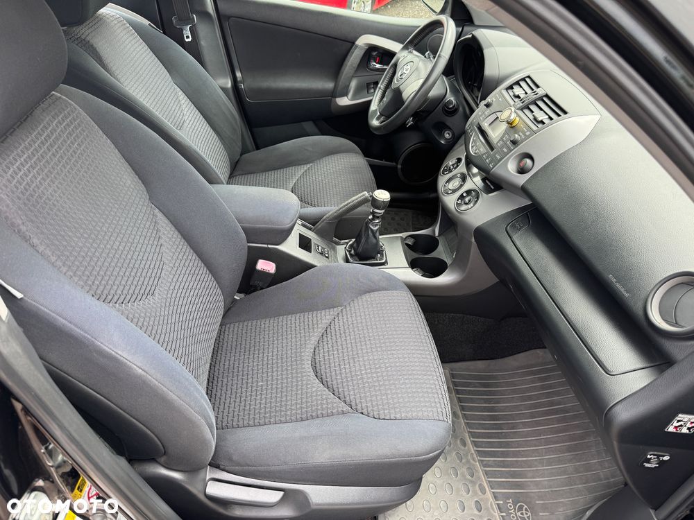 Toyota RAV4 2.2 D-CAT 4x4 Executive - 31