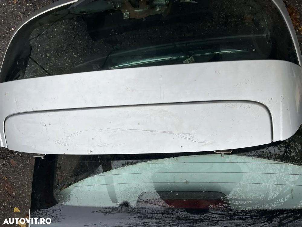 Haion spate portbagaj Ford Fiesta MK6 2010 gri argintiu cu luneta - 7