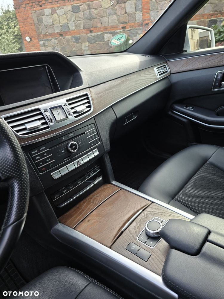 Mercedes-Benz Klasa E 350 BlueTEC 4-Matic Classic - 10