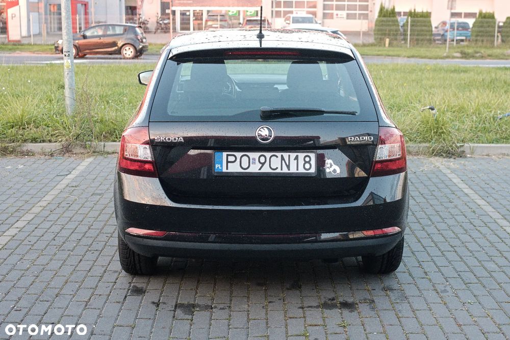Skoda RAPID 1.6 TDI DPF Ambition - 21