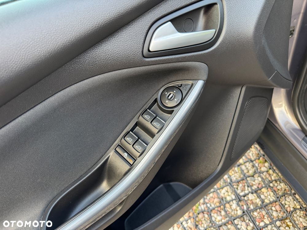 Ford Focus 1.6 TDCi Titanium - 33