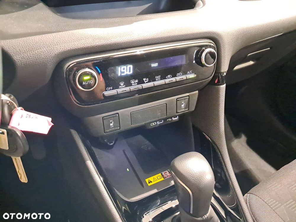Toyota Yaris Hybrid 1.5 Style - 15