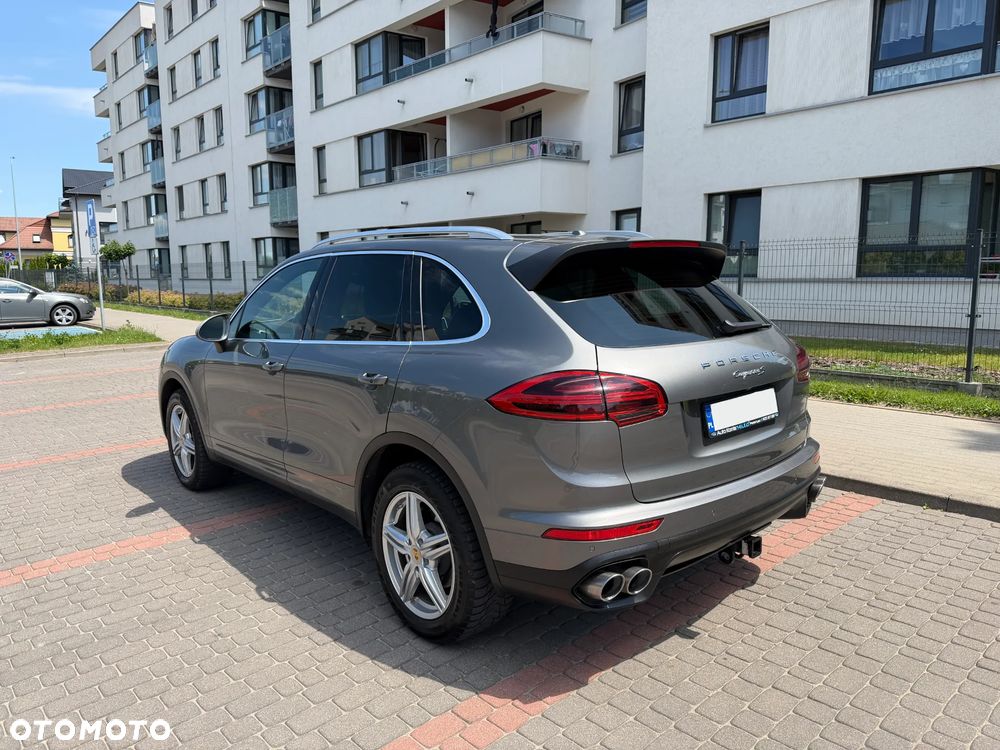 Porsche Cayenne S - 7