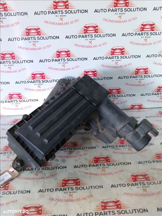 carcasa filtru aer volkswagen passat b6 1.6tdi an fabr. 2010 - 1