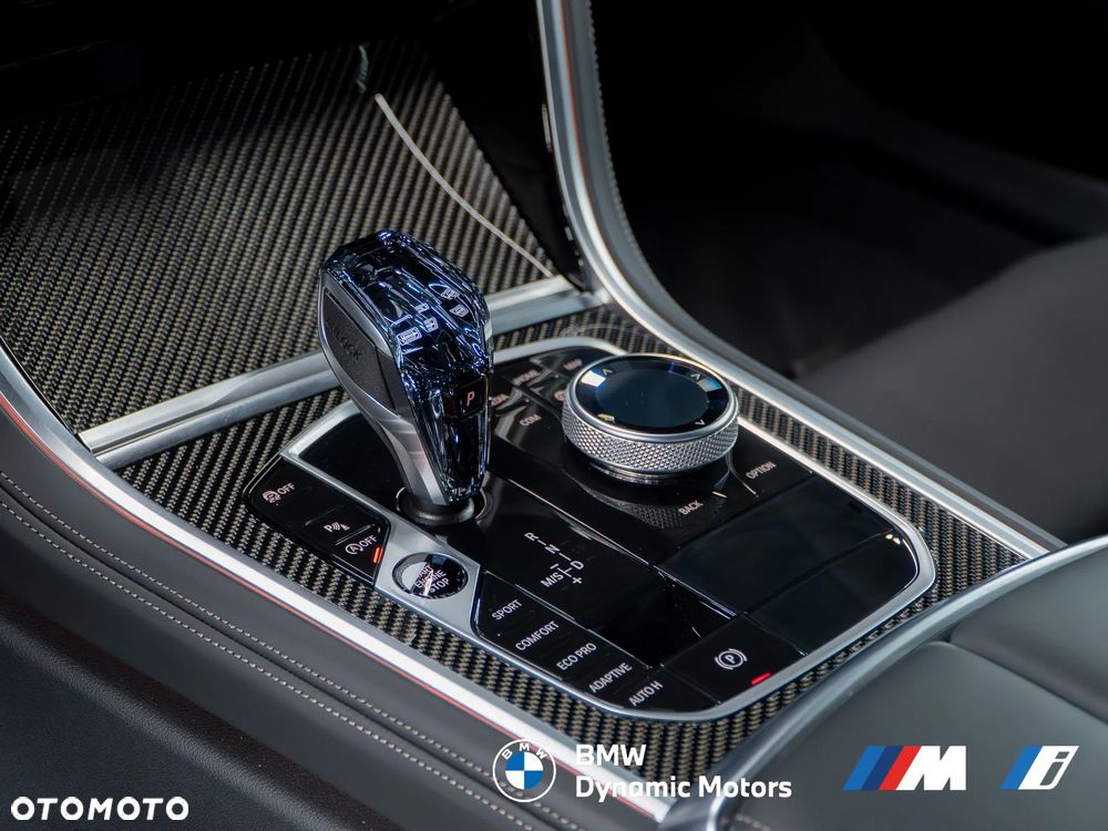 BMW Seria 8 M850i xDrive - 34