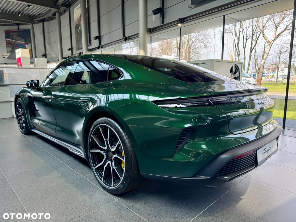 Porsche Taycan - 5