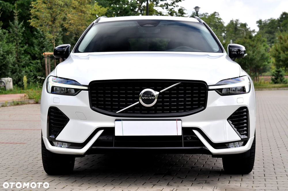 Volvo XC 60 B5 B AWD Plus Dark - 9