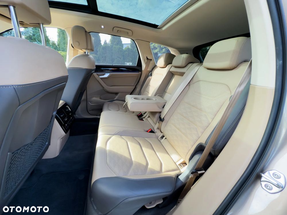 Volkswagen Touareg 3.0 V6 TDI SCR 4Mot Elegance - 17