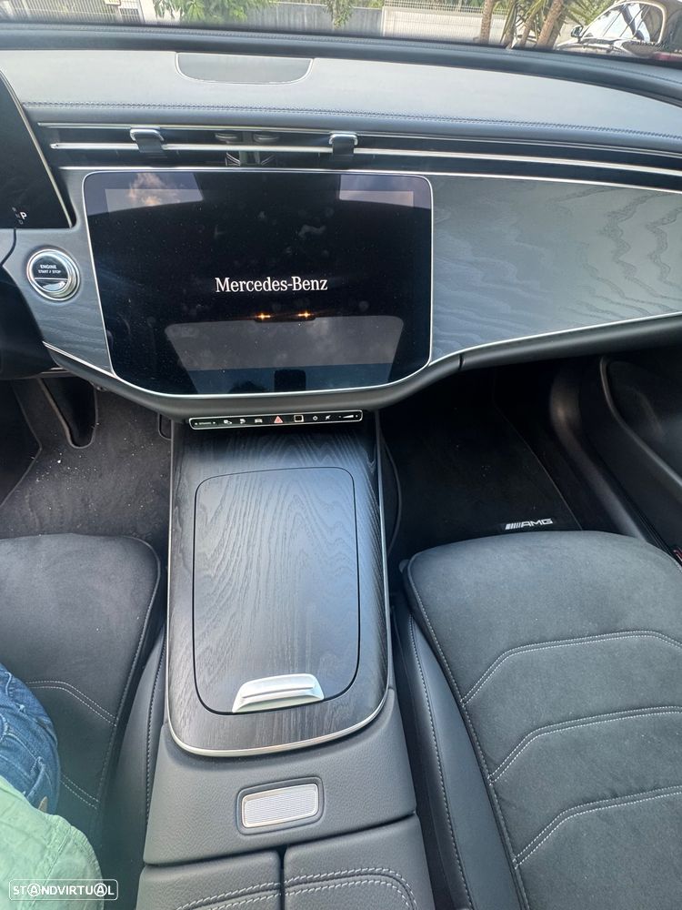 Mercedes-Benz E 300 - 32